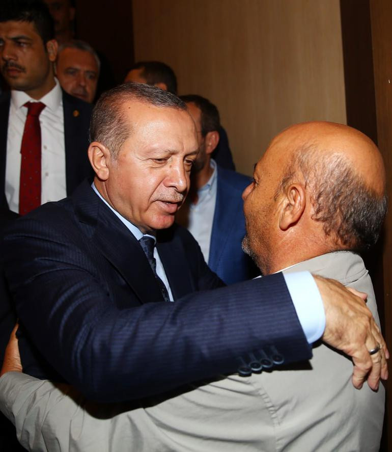 Karşısında görünce Erdoğan'ın gözleri doldu! - Resim: 1