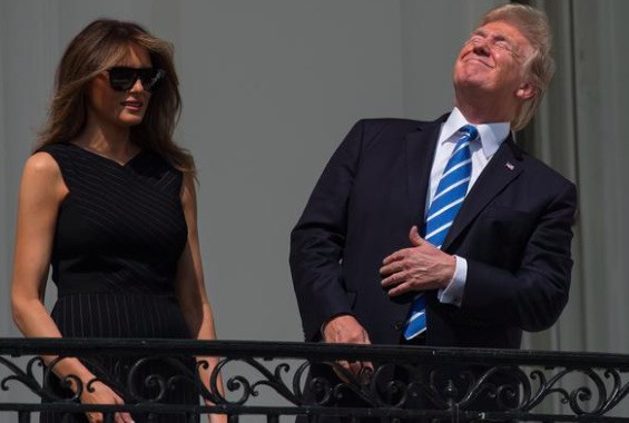 Trump'ın güneş tutulması görüntüleri sosyal medyayı salladı - Resim: 2