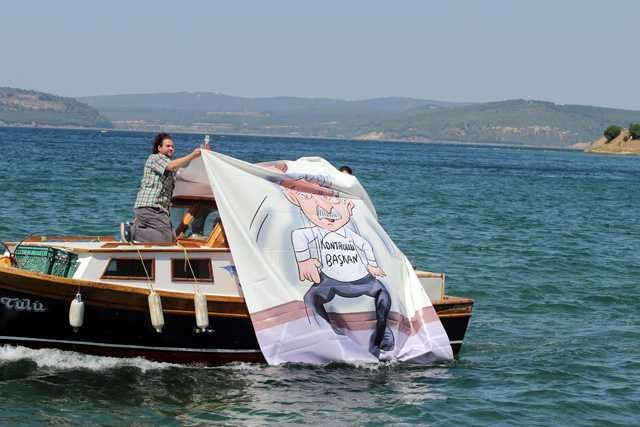 AKP'lilerden Kılıçdaroğlu pankartlı tepki - Resim: 1