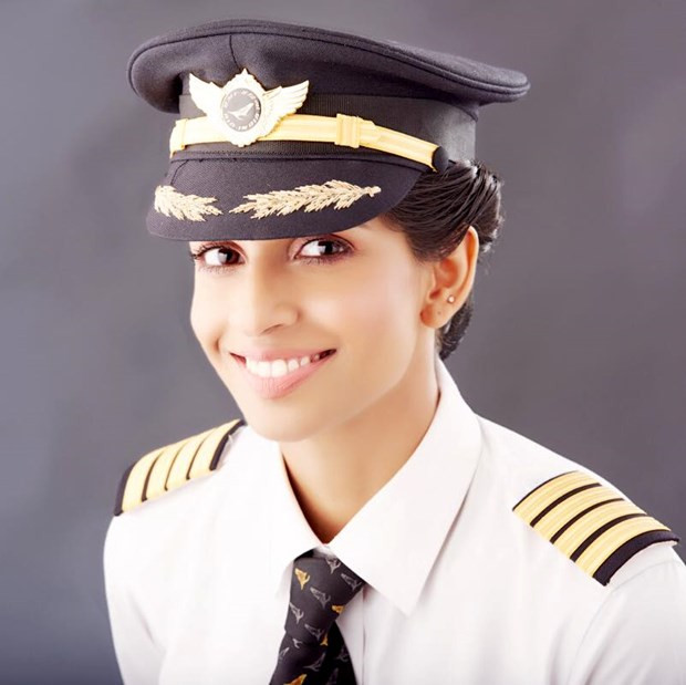 Hintli kadın pilot dünyanın en genç Boeing 777 kaptanı oldu - Resim: 3