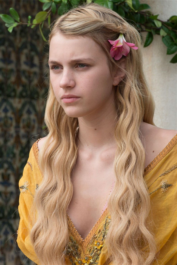 Game Of Thrones kadınlarının ikonik saç modelleri - Resim: 4