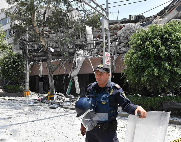 Meksika'daki depremden korkunç görüntüler - Resim: 4