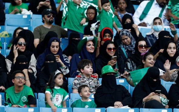 Kral Fahd Stadı ilk kez kadınlara açıldı - Resim: 1