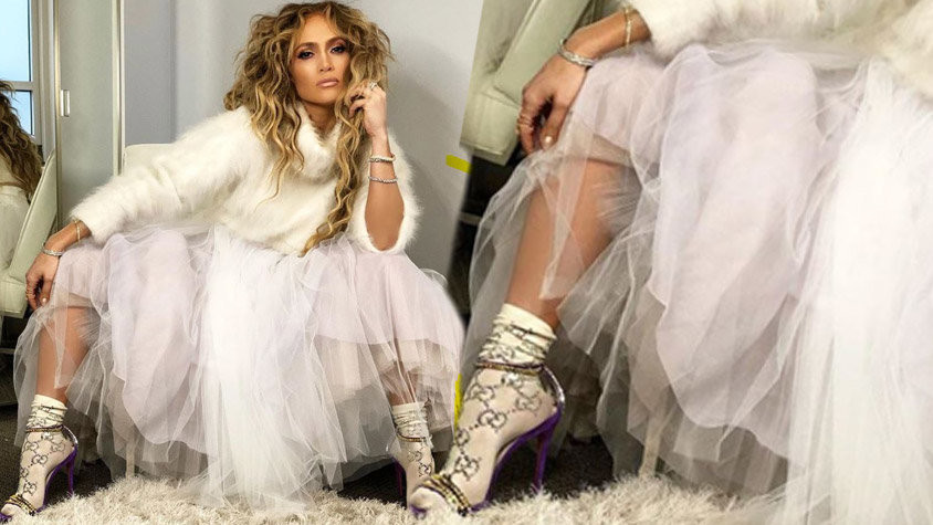 Jennifer Lopez'den 5 bin liralık çoraplarla hanım ağa pozu - Resim: 3