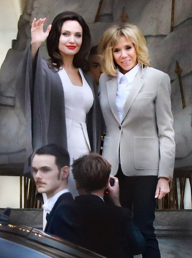Angelina Jolie ve Fransa First Lady’si Brigitte Macron bir araya geldi - Resim: 3