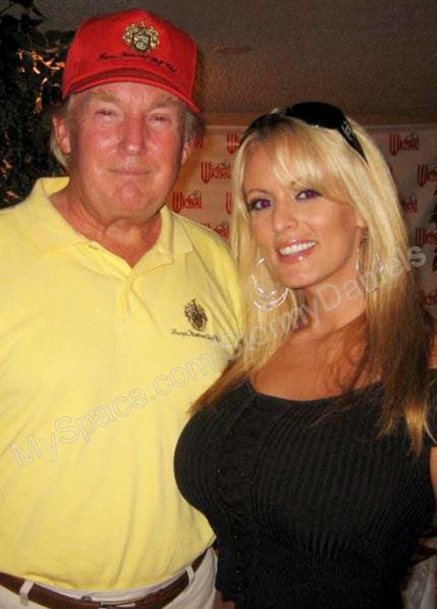 ABD'yi sallayan porno yıldızı canlı yayında açıkladı! Trump'la... - Resim: 1