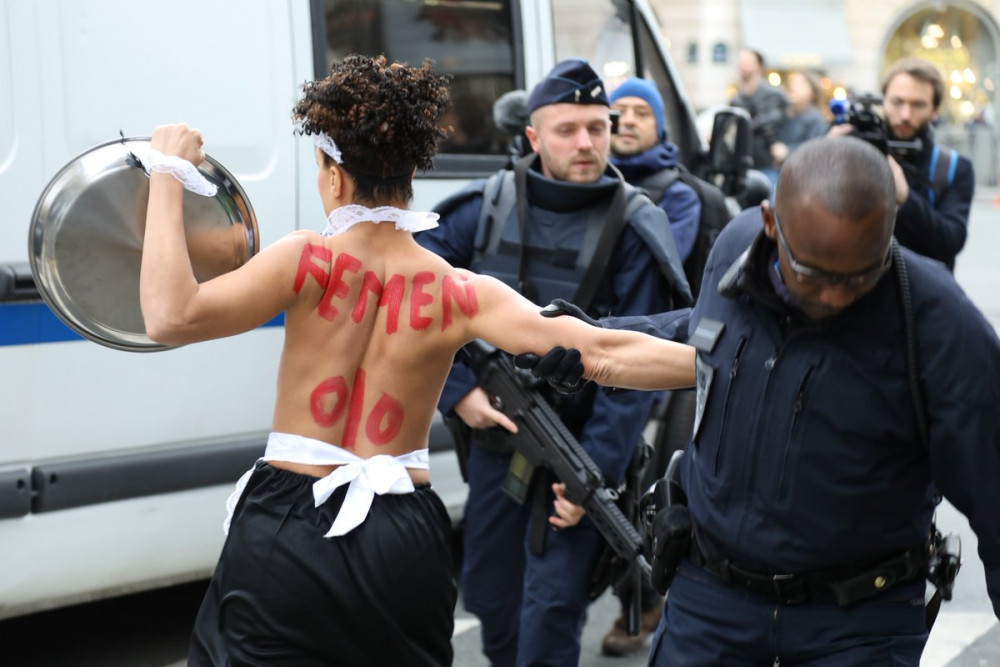 FEMEN'den Erdoğan'a protesto - Resim: 1