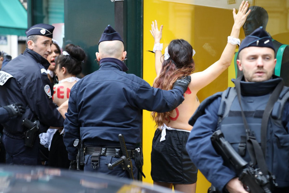 FEMEN'den Erdoğan'a protesto - Resim: 3