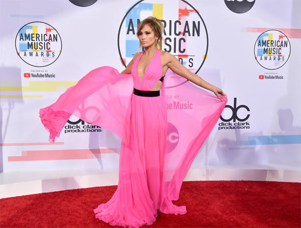Amerikan Müzik Ödülleri'ne Jennifer Lopez'in kusuru damga vurdu - Resim: 2