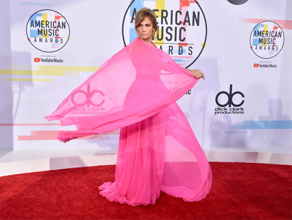 Amerikan Müzik Ödülleri'ne Jennifer Lopez'in kusuru damga vurdu - Resim: 3