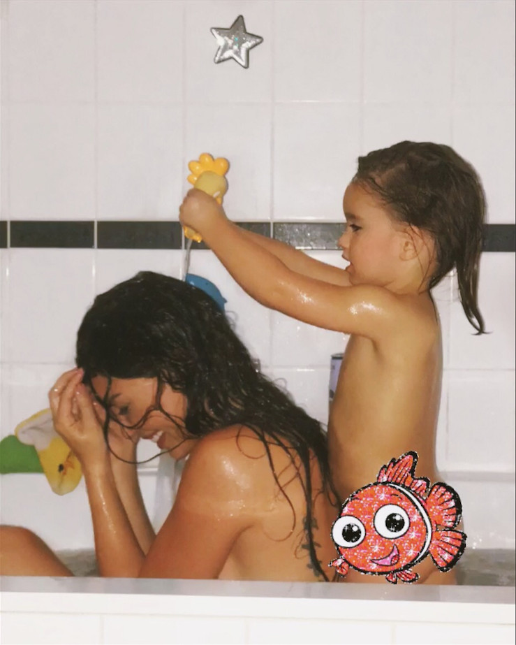 Sneijder'in eşi Yolanthe Cabau'nun banyo pozu sosyal medyayı salladı - Resim: 3