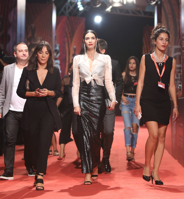 Antalya Film Festivali'nin kapanış gecesinde şıklık yarışı - Resim: 3