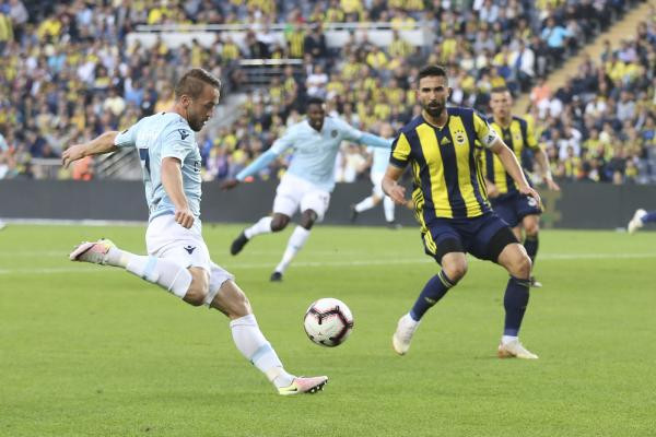 Kadıköy'de dikkat çeken güzel! Onun için sıraya girdiler - Resim: 2