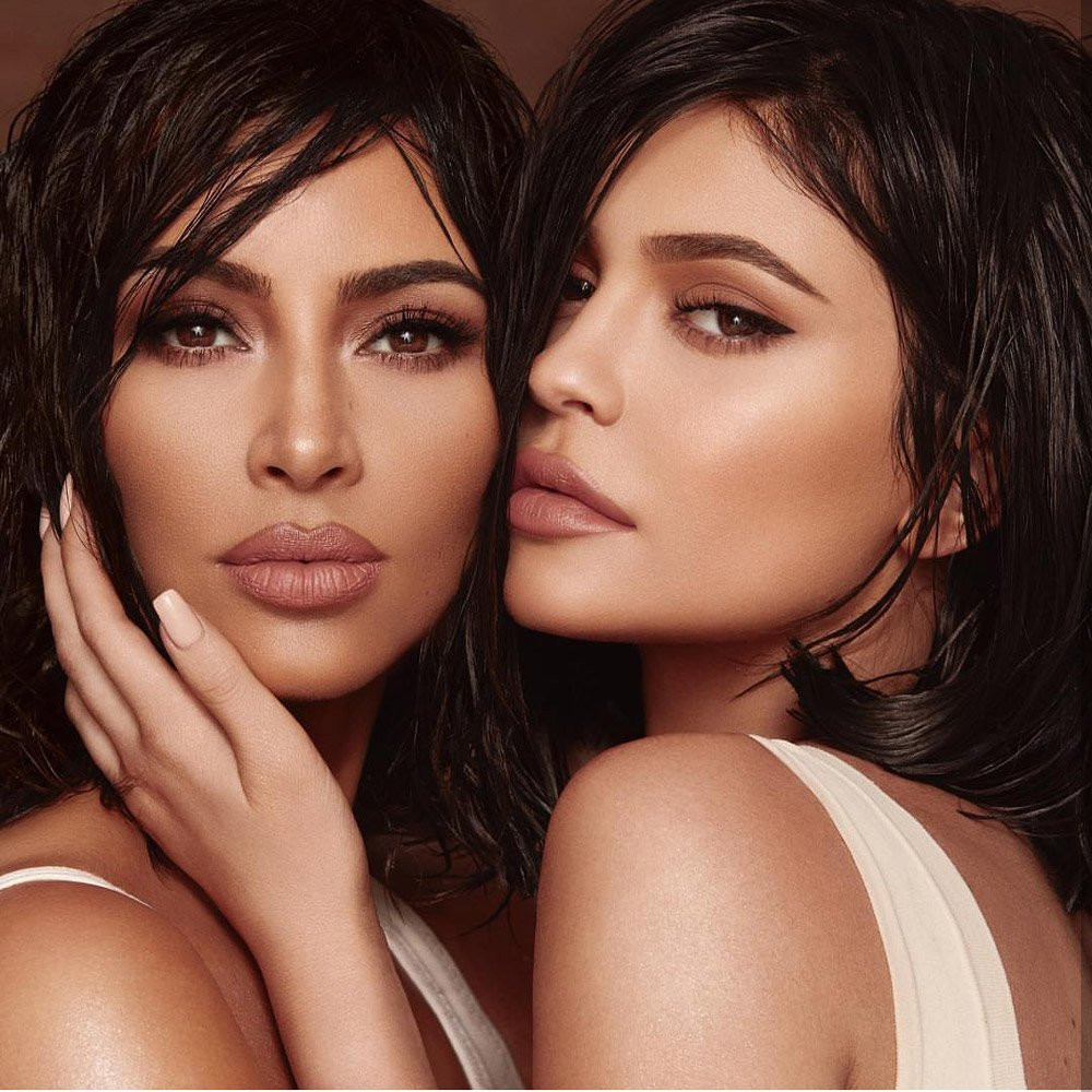 Kim Kardashian ve Kylie Jenner'den yeni koleksiyon - Resim: 2