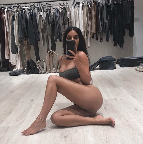 Kim Kardashian’ın cesur fotoğraflarına eşi ne diyor? - Resim: 2