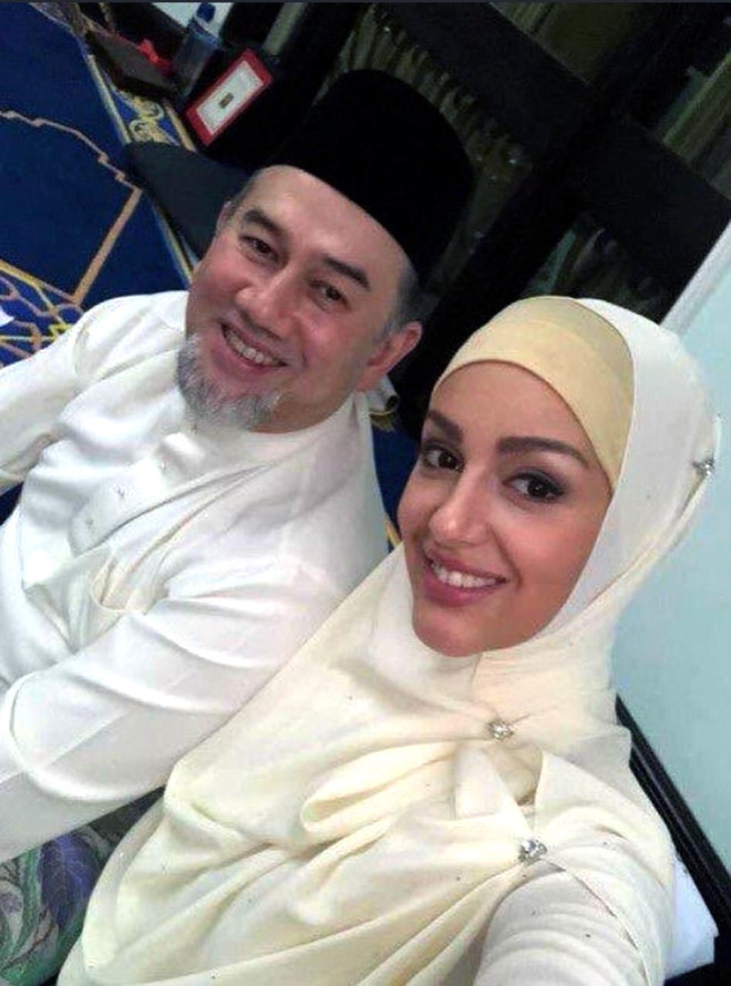 Müslüman olup Malezya kralıyla evlenen Rus güzelin görüntüleri olay oldu - Resim: 2