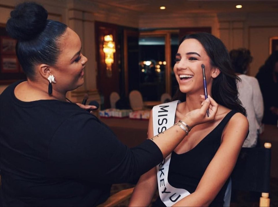 Miss Turkey 2018 ikincisi Tara De Vries Miss Universe kampında - Resim: 1