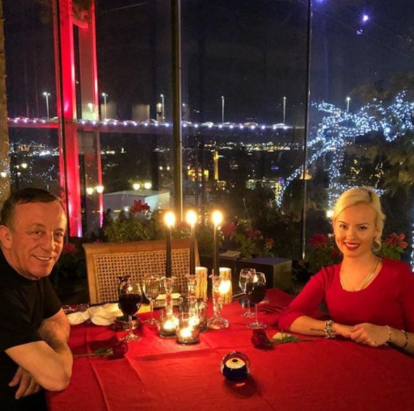 Ali Ağaoğlu 14 Şubat'ı 39 yaş küçük sevgilisi Duygu Su ile kutladı - Resim: 3