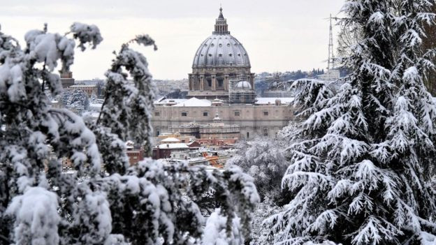 Roma'da 6 yıl sonra kar yağınca ordu göreve çağrıldı - Resim: 3