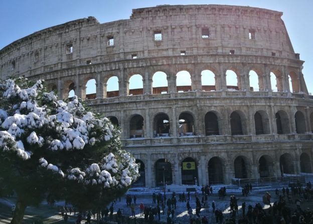 Roma'da 6 yıl sonra kar yağınca ordu göreve çağrıldı - Resim: 4