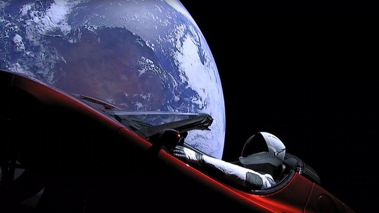 Elon Musk sözünü tuttu! Tesla otomobil uzayda - Resim: 2