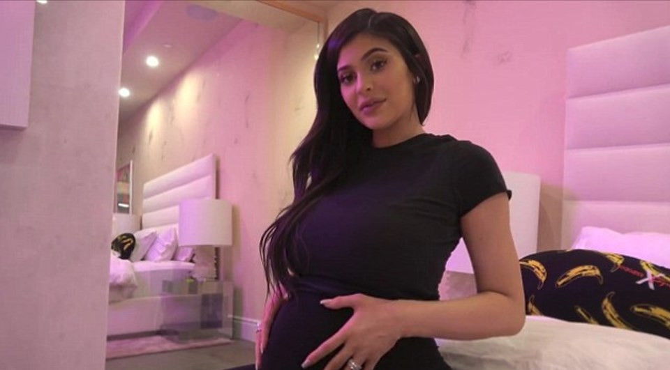 Kylie Jenner'ın yeni doğan kızının ismi belli oldu: Stormi - Resim: 3