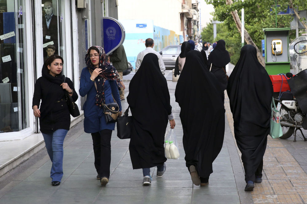 1979 İslam Devrimi'nden önce ve bugün İran'da kadın modası - Resim: 1
