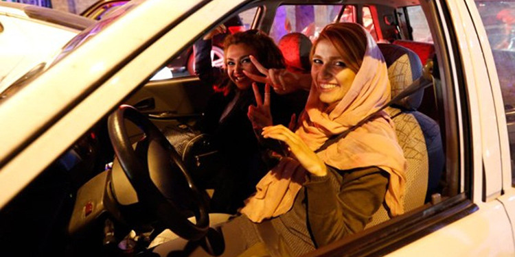 İran'da başörtü zorunluluğu kalkıyor mu? - Resim: 3