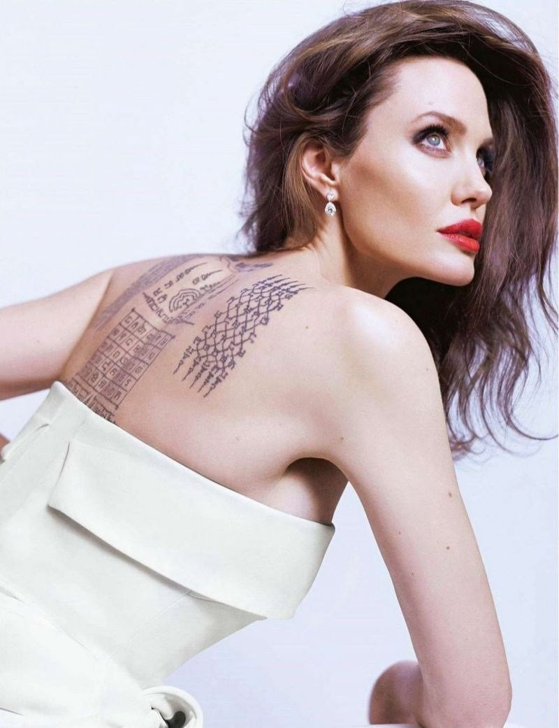 Angelina Jolie’nin dövmeleri başrolde - Resim: 3