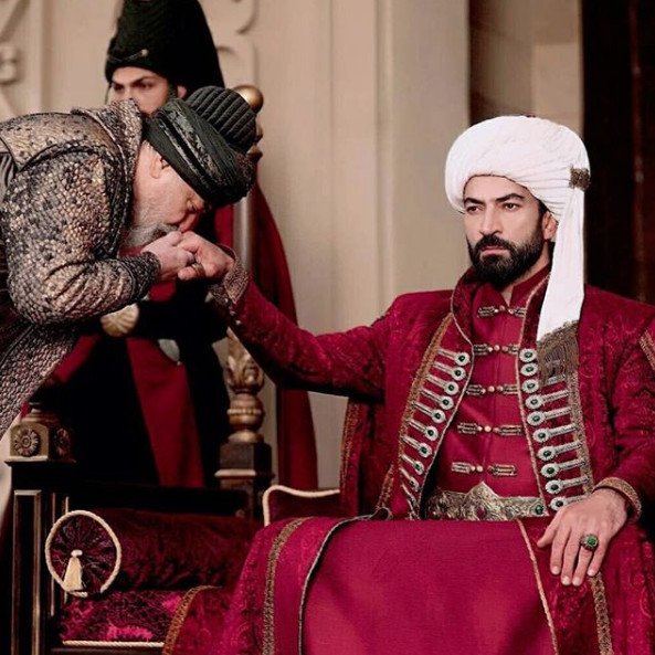 Mehmed Bir Cihan Fatihi'nde izleyiciyi kızdıran namaz sahnesi - Resim: 2