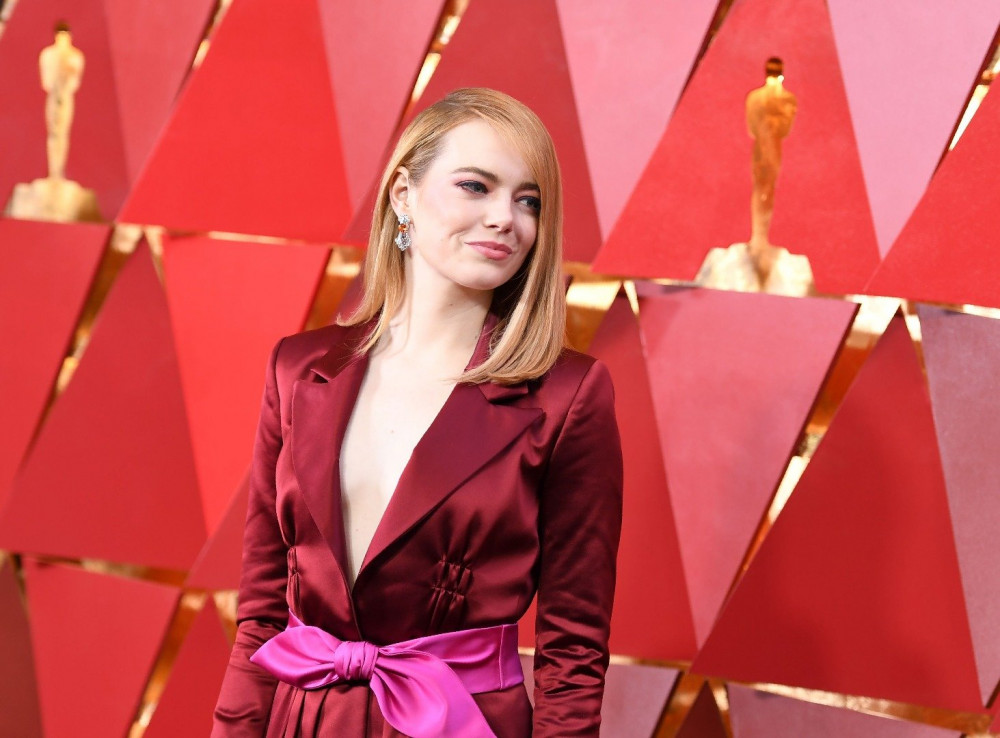 Emma Stone'un kıyafeti çok şaşırttı! - Resim: 1