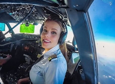 İsveçli güzel pilotun Instagram paylaşımlarına bakın - Resim: 2