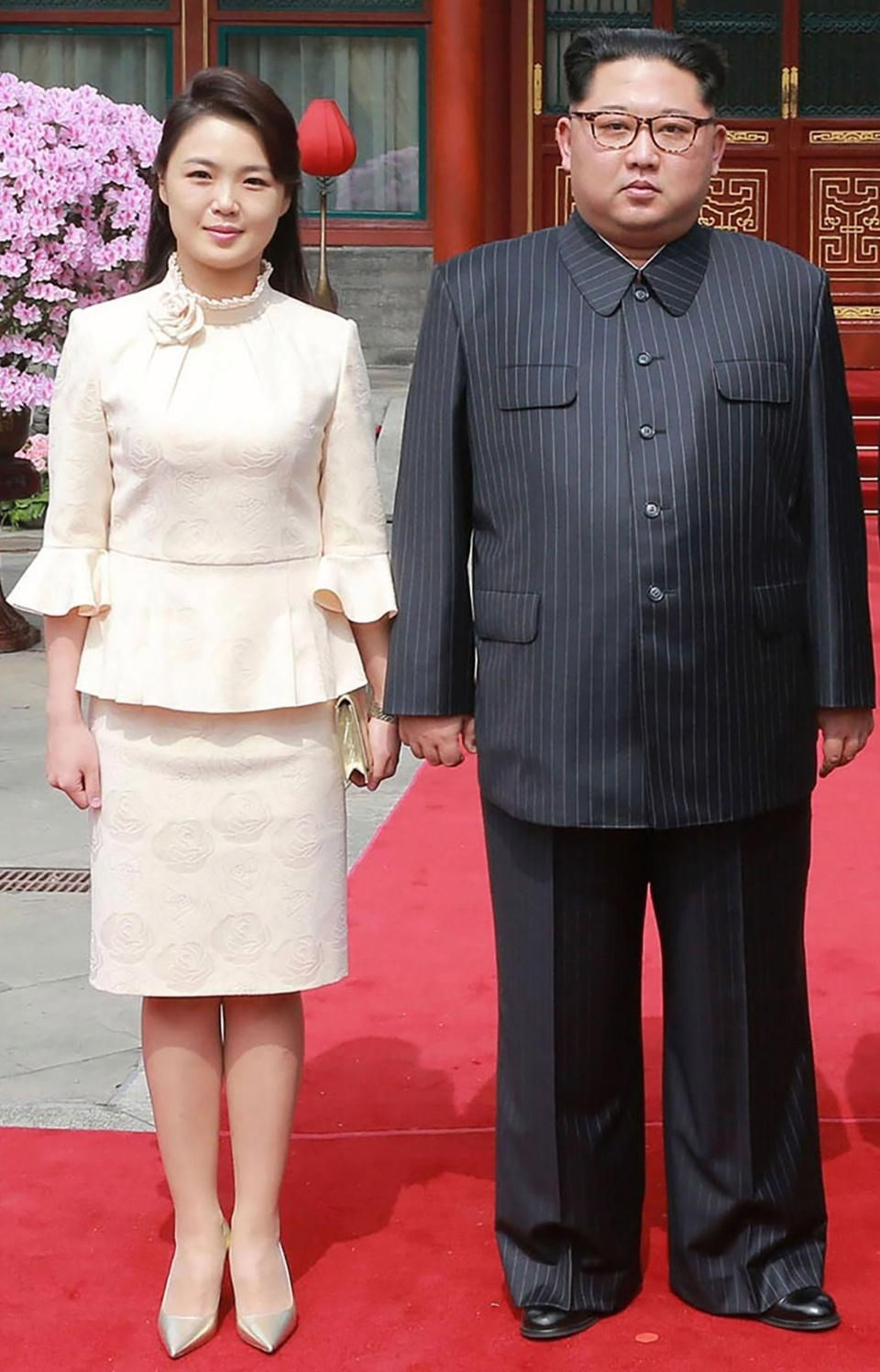 Kim Jong-un'un eşi Ri Sol-ju, Kate Middleton'ın stilini kopyalıyor iddiası - Resim: 1