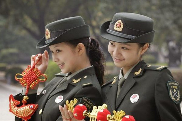 İşte Çin'in kadın askerleri - Resim: 4