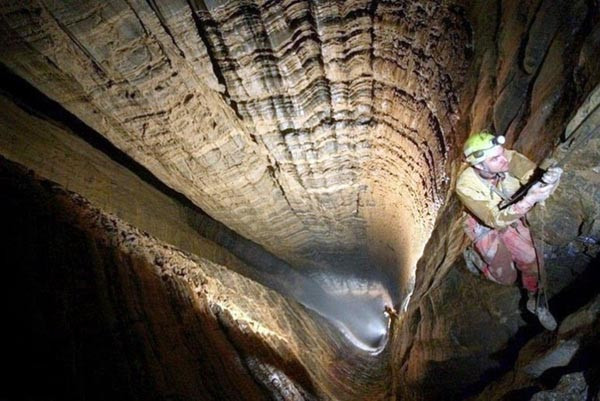 Rusya dünyanın en derin mağarasına indi - Resim: 2