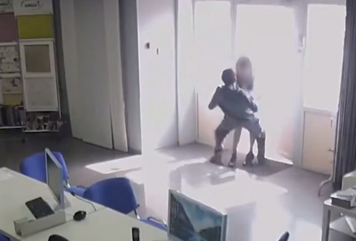 Bıçaklı saldırgan ofiste kadına tecavüz etmeye çalıştı! - Resim: 2