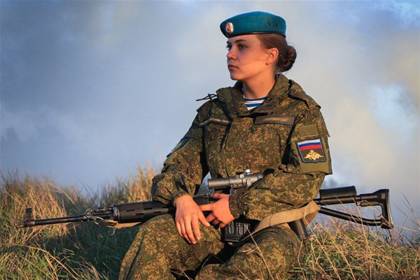 Rus Hava İndirme Kuvvetleri’nin kadınlarına bakın - Resim: 4
