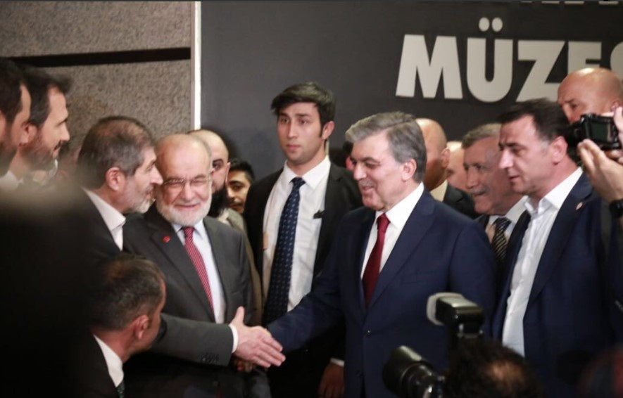 Abdullah Gül ile Temel Karamollaoğlu ödül gecesinde buluştu - Resim: 3