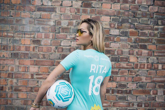 UEFA Rita Ora'yı transfer etti - Resim: 2