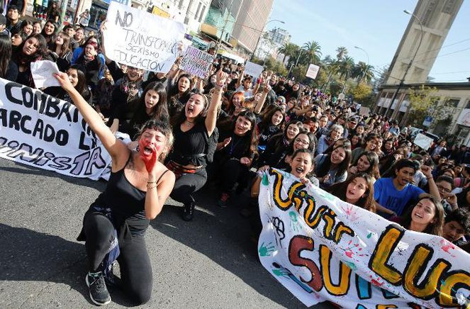 Şili'de kadın isyanı: Cinsel istismara son! - Resim: 1