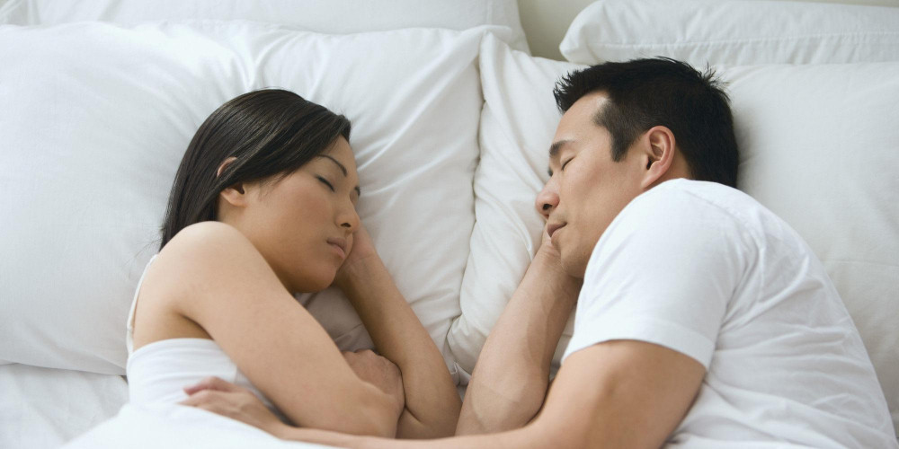 Eşlerin uyku pozisyonları ile hisleri arasında bir bağlantı olabilir mi? - Resim: 2
