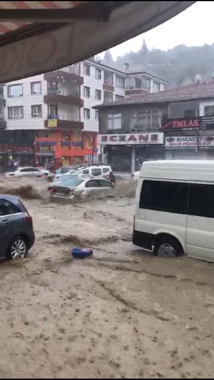 Ankara’da sel dehşeti! Çok sayıda yaralı var - Resim: 1