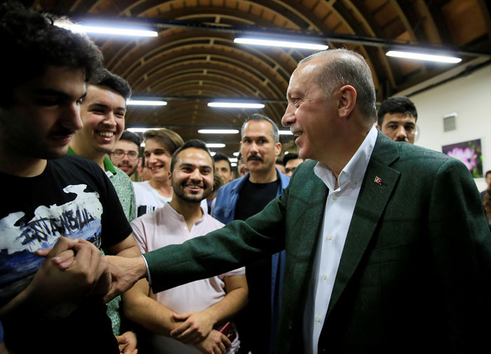 Erdoğan: Ben kıraathane diyorum o kumarhane diyor - Resim: 1