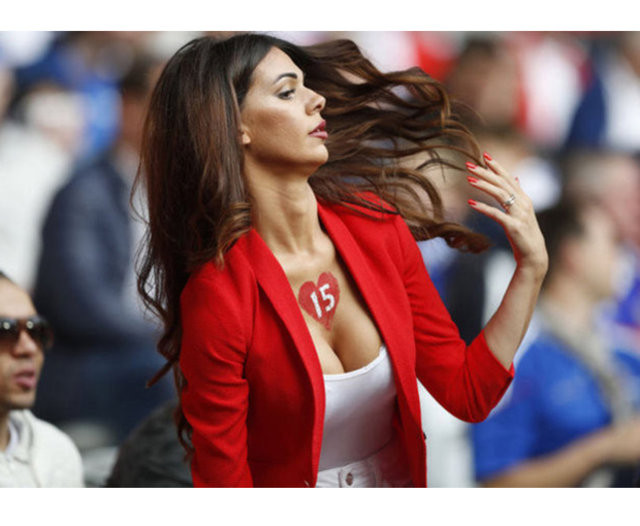 Dünya Kupası'nın en güzel kadın taraftarları - Resim: 1