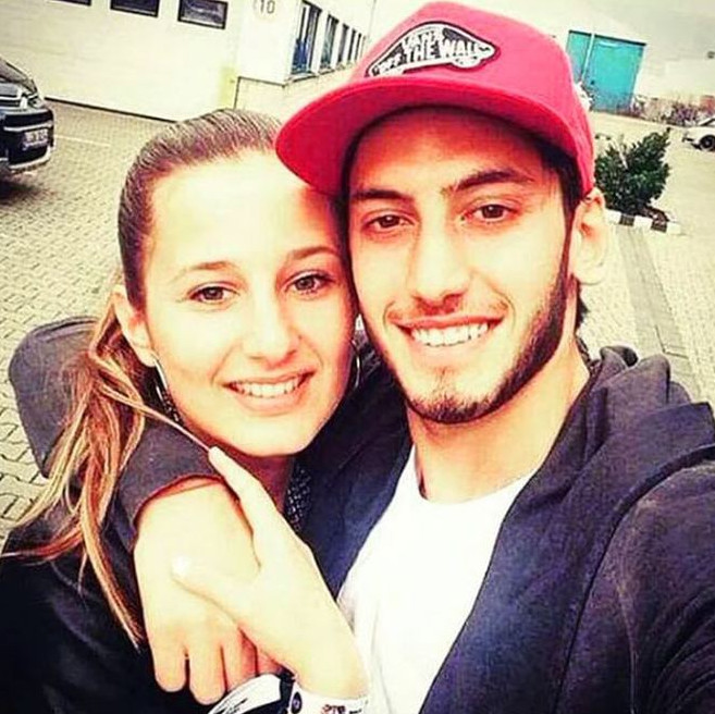 Sinem Gündoğdu ile evli Hakan Çalhanoğlu Brezilyalı güzelle yakalandı - Resim: 2