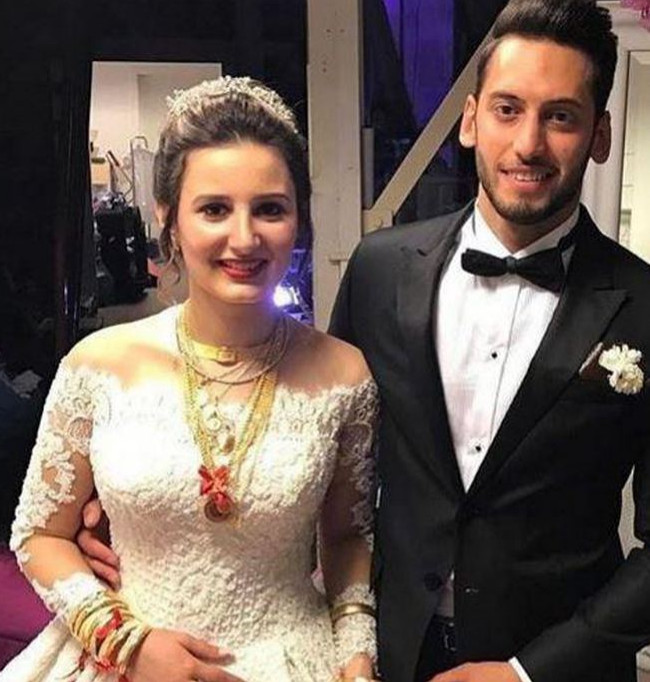 Sinem Gündoğdu ile evli Hakan Çalhanoğlu Brezilyalı güzelle yakalandı - Resim: 3