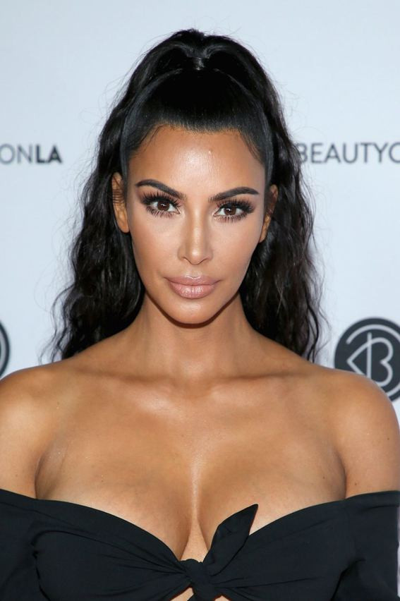 Kim Kardashian'ın Beautycon stili olay oldu - Resim: 1
