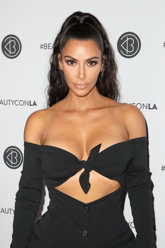Kim Kardashian'ın Beautycon stili olay oldu - Resim: 4