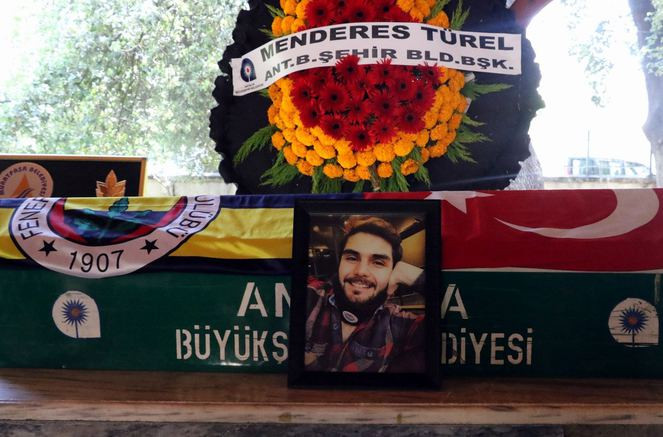 Dominik'te öldürülen Survivor kameramanı Alper Baycın'a son veda - Resim: 1