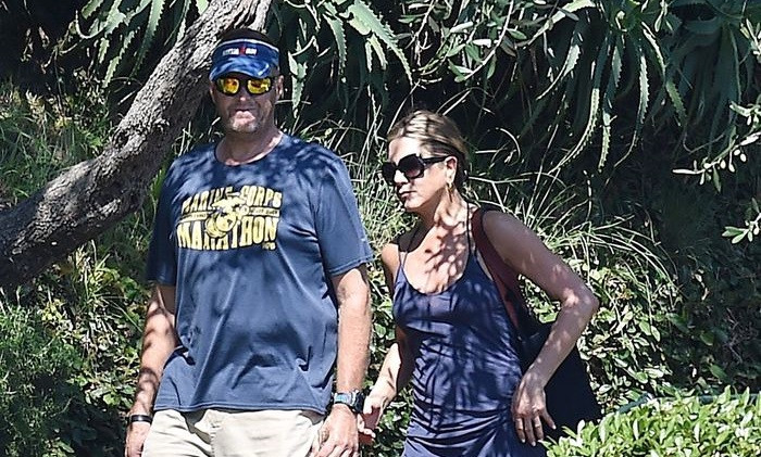 Jennifer Aniston Portofino'da hem çalışıyor hem tatil yapıyor - Resim: 1